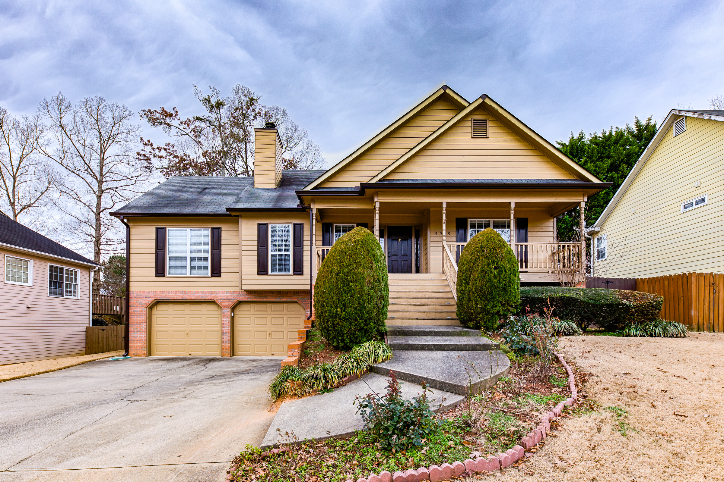 Property main image